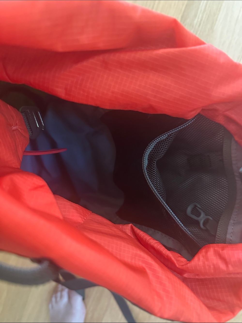 Thule Olive Green Roll-Top Backpack with Orange Interior STIR15 - Picture 8 of 8